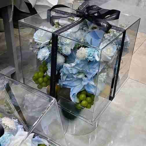 Acrylic Flower Packaging Gift Box with Lid