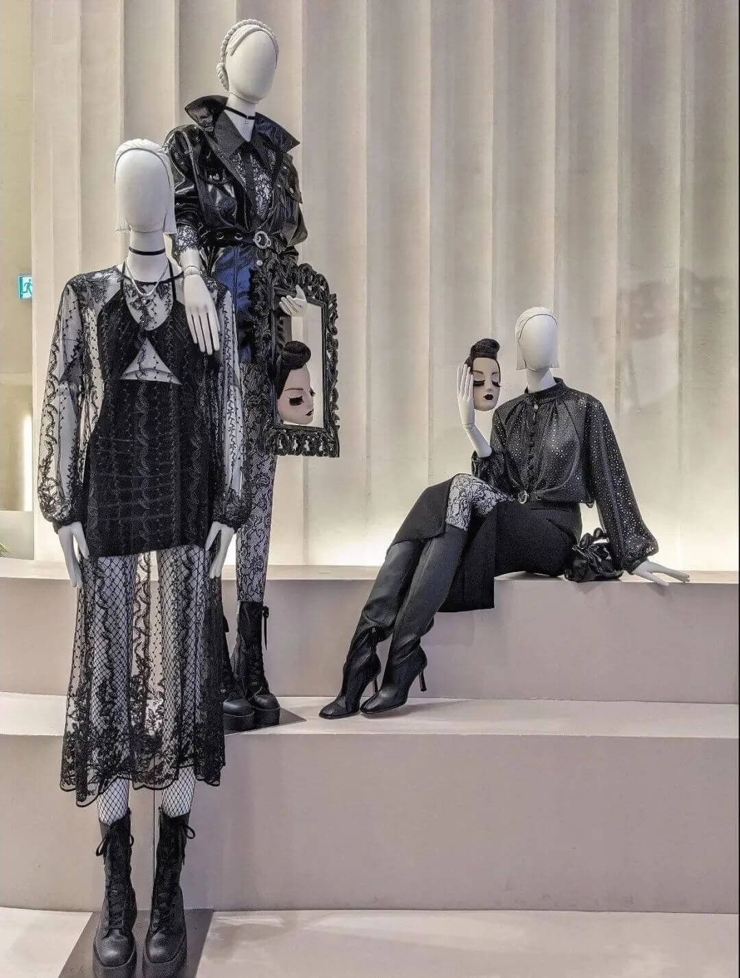 Mannequin Display Techniques to Boost Your Boutique's Performance